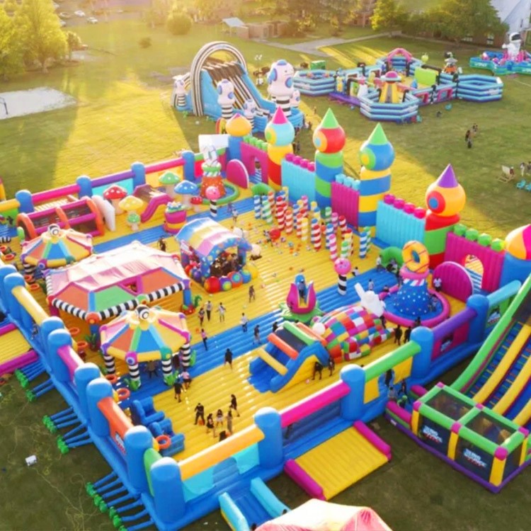 Giant Inflatable Theme Park Playground For Adult And Kids